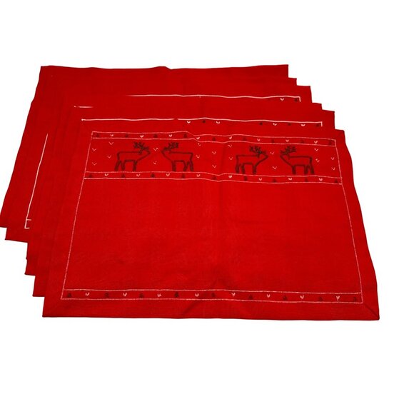 Carson Pirie Scott Red Green Reindeer Cloth Placemats Set of 6 Christmas Table - Picture 6 of 7